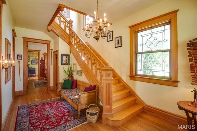 619 E Main Street, Carlinville, IL 62626