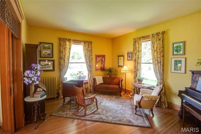 619 E Main Street, Carlinville, IL 62626