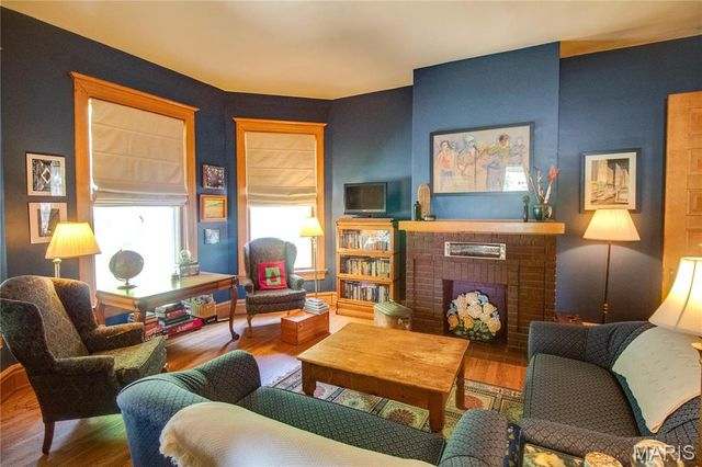 619 E Main Street, Carlinville, IL 62626