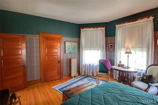 619 E Main Street, Carlinville, IL 62626