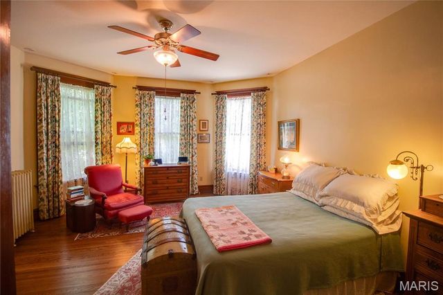 619 E Main Street, Carlinville, IL 62626