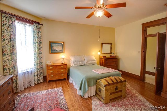 619 E Main Street, Carlinville, IL 62626