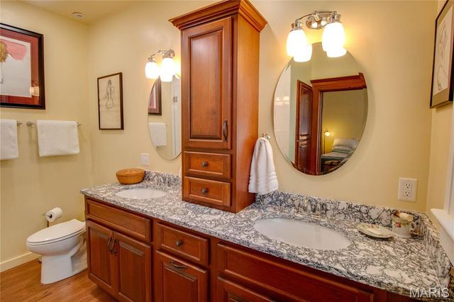 619 E Main Street, Carlinville, IL 62626