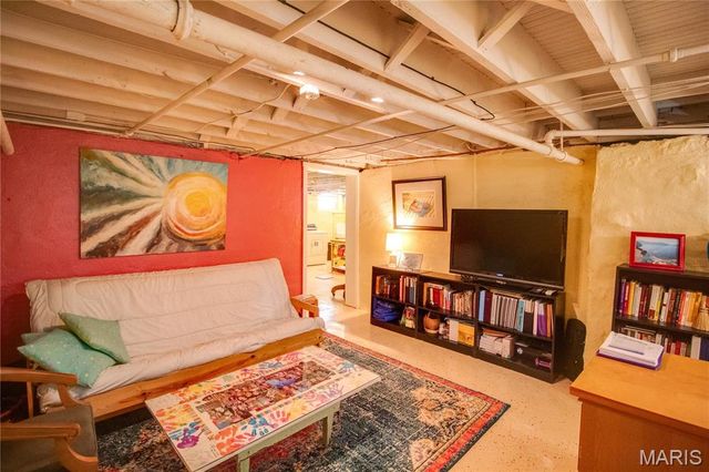 619 E Main Street, Carlinville, IL 62626