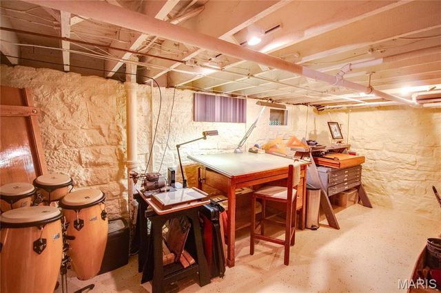 619 E Main Street, Carlinville, IL 62626