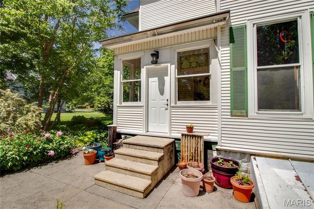 619 E Main Street, Carlinville, IL 62626