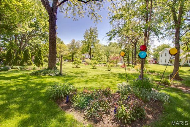 619 E Main Street, Carlinville, IL 62626