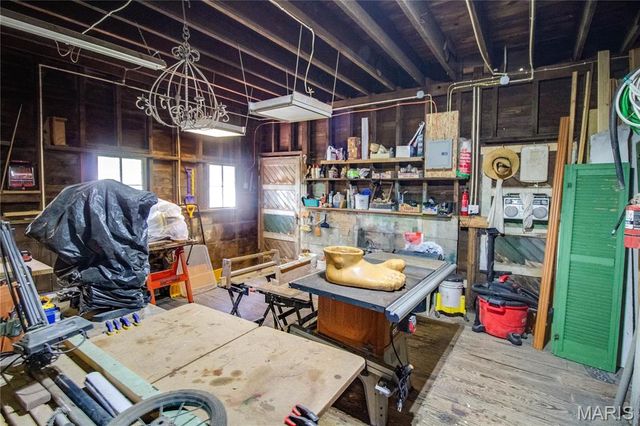 619 E Main Street, Carlinville, IL 62626