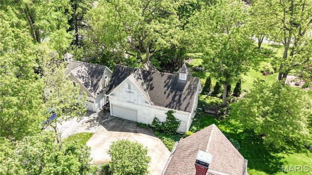 619 E Main Street, Carlinville, IL 62626