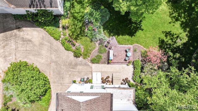 619 E Main Street, Carlinville, IL 62626