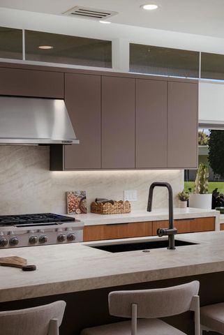 146 Eastlake Drive, Palm Springs, CA 92264