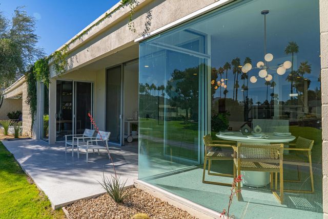 146 Eastlake Drive, Palm Springs, CA 92264