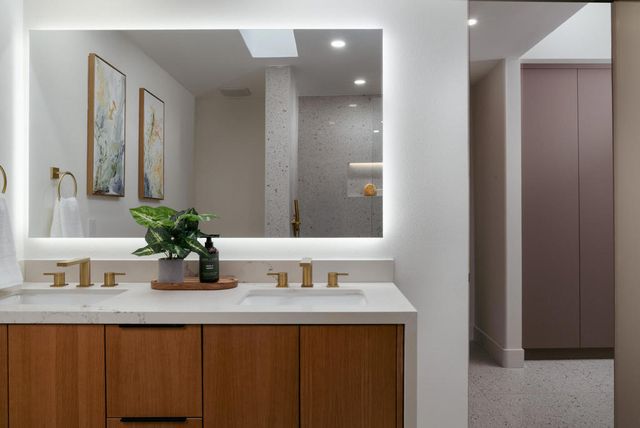 146 Eastlake Drive, Palm Springs, CA 92264