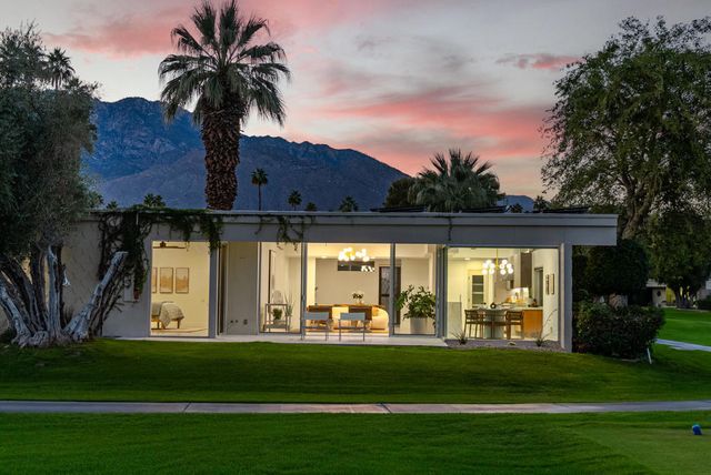 146 Eastlake Drive, Palm Springs, CA 92264