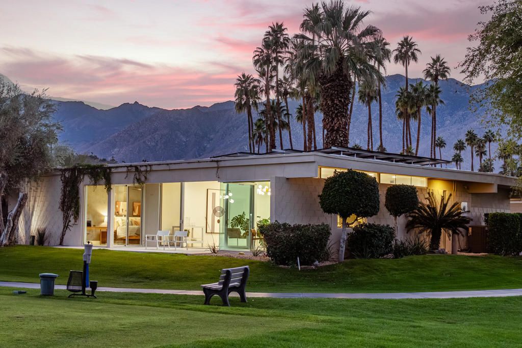 146 Eastlake Drive, Palm Springs, CA 92264