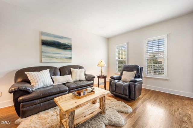 907 Newington Way, Apex, NC 27502