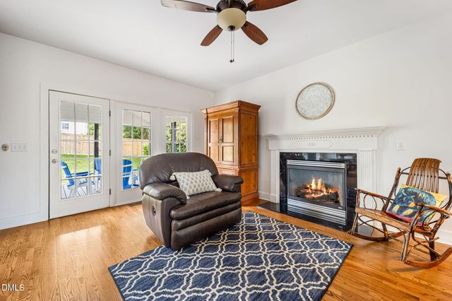 907 Newington Way, Apex, NC 27502