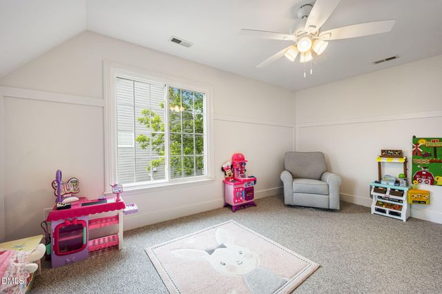 907 Newington Way, Apex, NC 27502