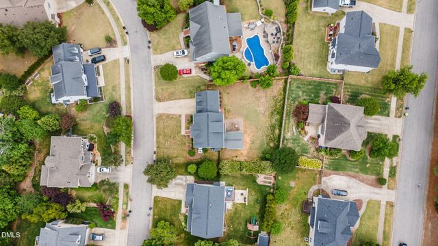 907 Newington Way, Apex, NC 27502