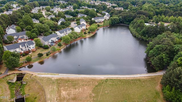 907 Newington Way, Apex, NC 27502
