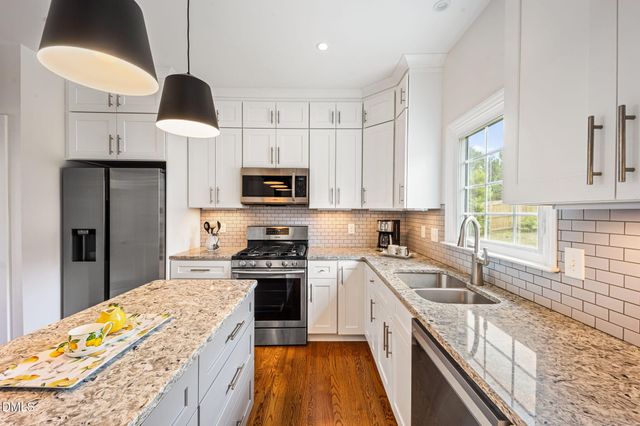 907 Newington Way, Apex, NC 27502