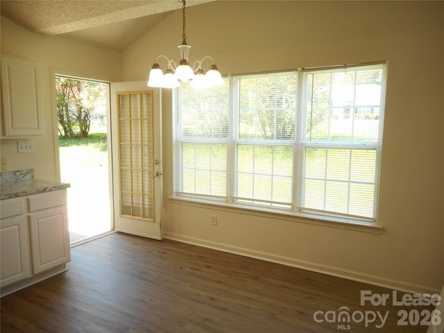 5901 Meadow Hill Drive, Charlotte, NC 28212