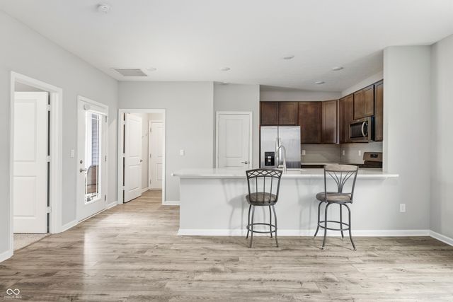 2732 Lamar Drive, Whitestown, IN 46075