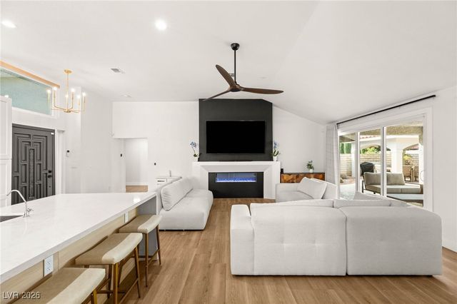 2917 Channel Rock Drive, Las Vegas, NV 89117