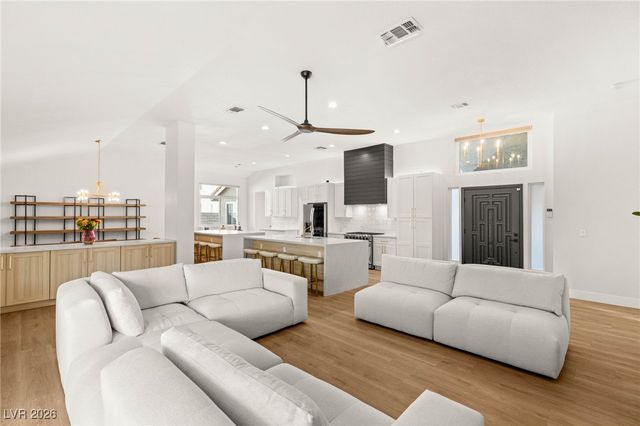 2917 Channel Rock Drive, Las Vegas, NV 89117