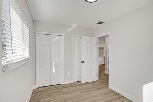 171 Ocean Parkway, Boynton Beach, FL 33435