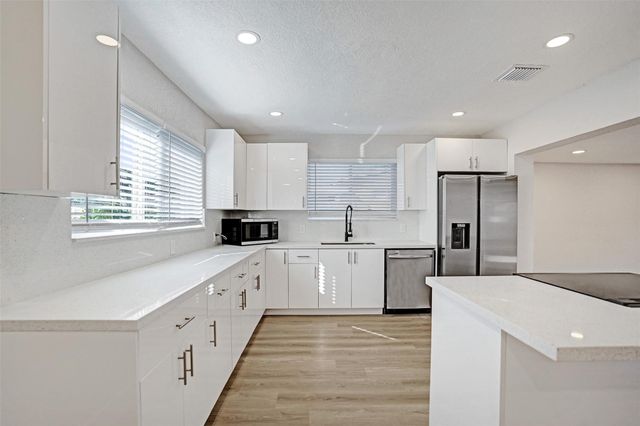 171 Ocean Parkway, Boynton Beach, FL 33435