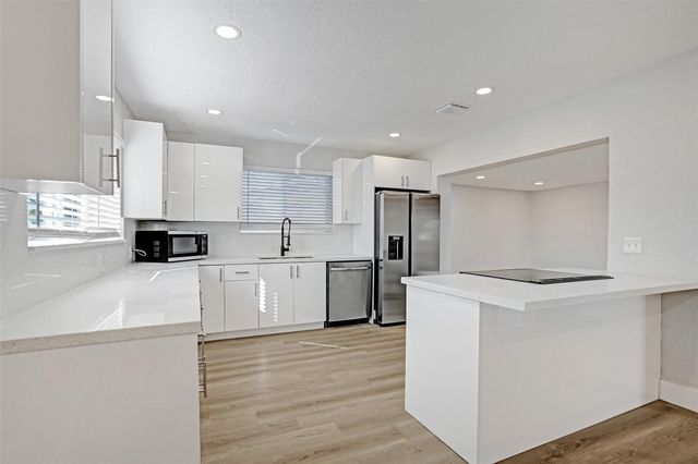 171 Ocean Parkway, Boynton Beach, FL 33435