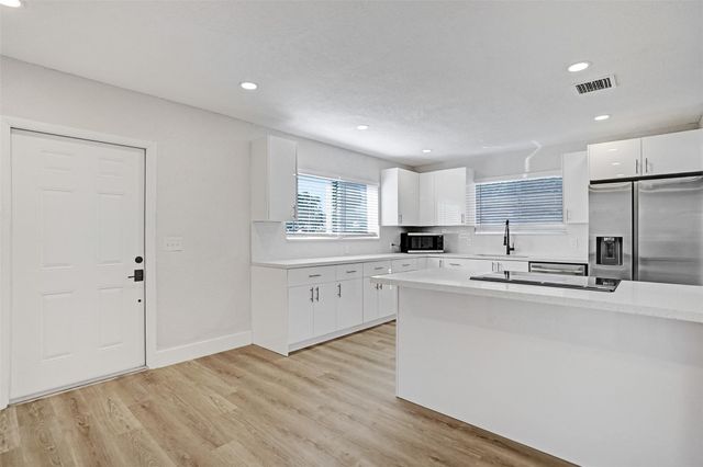 171 Ocean Parkway, Boynton Beach, FL 33435