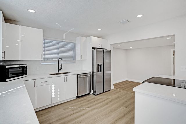 171 Ocean Parkway, Boynton Beach, FL 33435