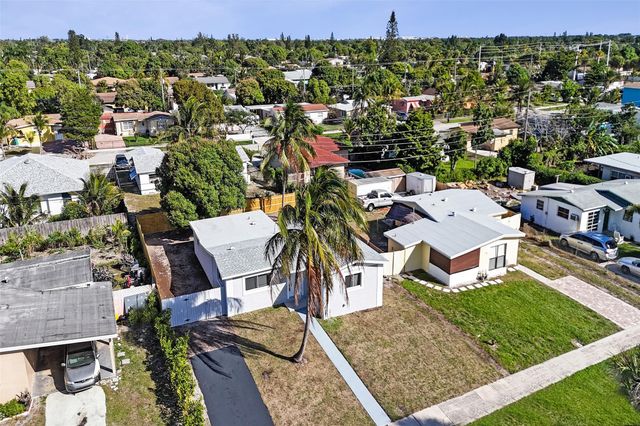 171 Ocean Parkway, Boynton Beach, FL 33435