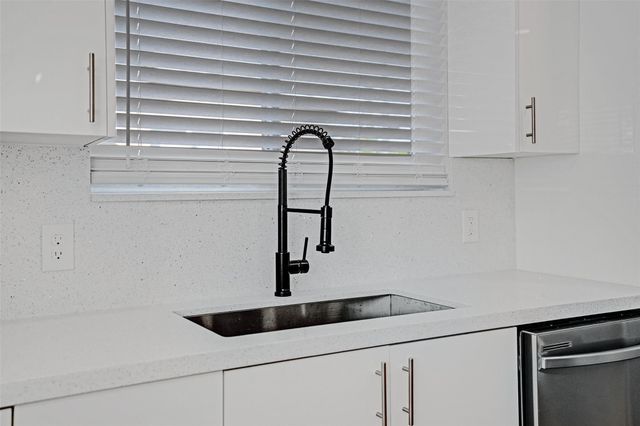 171 Ocean Parkway, Boynton Beach, FL 33435