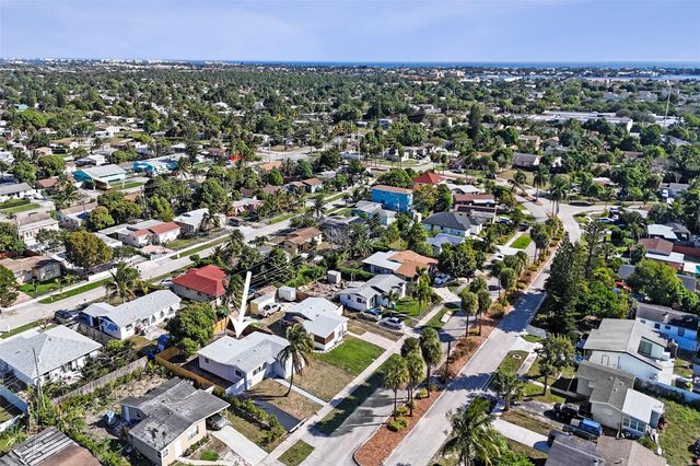 171 Ocean Parkway, Boynton Beach, FL 33435