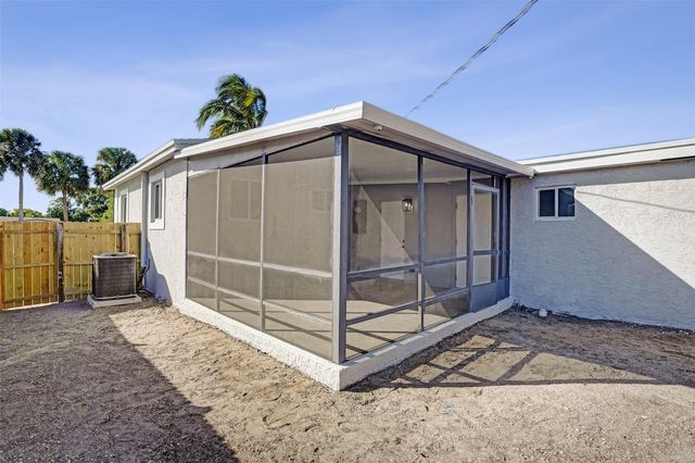 171 Ocean Parkway, Boynton Beach, FL 33435