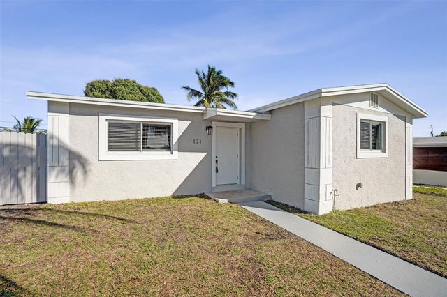 171 Ocean Parkway, Boynton Beach, FL 33435
