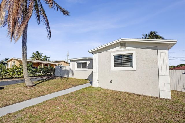 171 Ocean Parkway, Boynton Beach, FL 33435