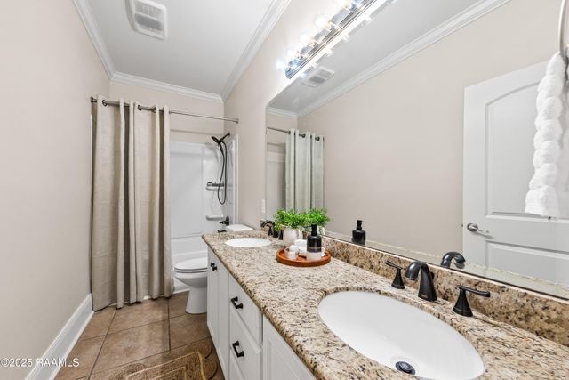 212 Archangel Drive, Lafayette, LA 70508