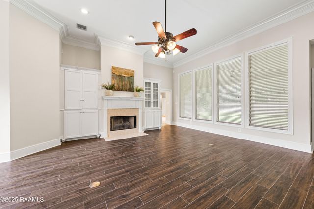 212 Archangel Drive, Lafayette, LA 70508