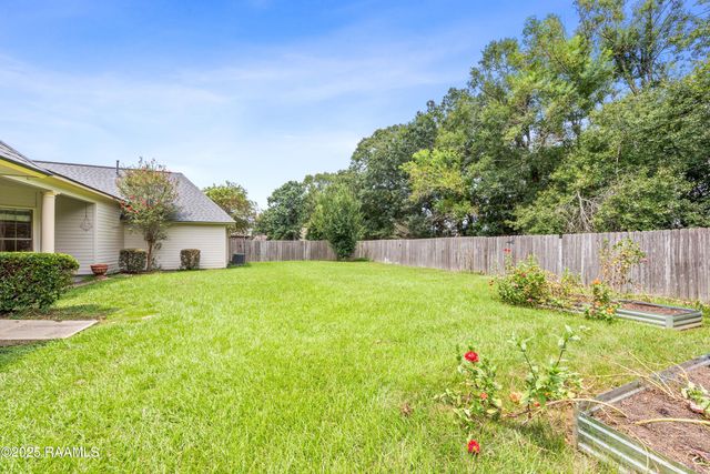 212 Archangel Drive, Lafayette, LA 70508