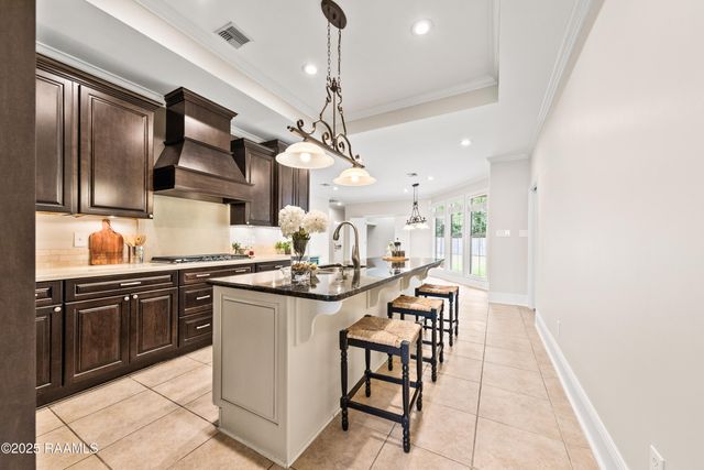 212 Archangel Drive, Lafayette, LA 70508