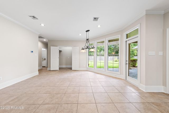 212 Archangel Drive, Lafayette, LA 70508
