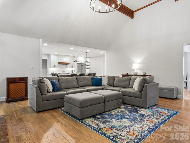 18 High Bluff Drive, Weaverville, NC 28787