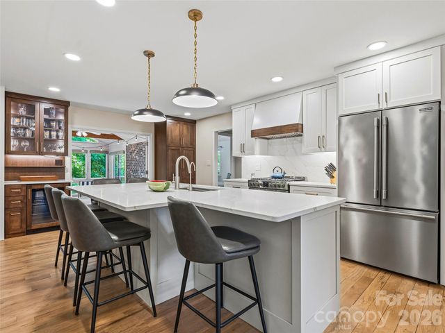 18 High Bluff Drive, Weaverville, NC 28787