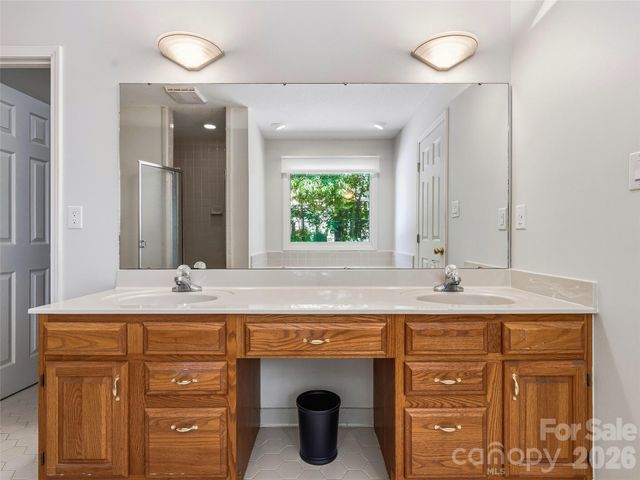 18 High Bluff Drive, Weaverville, NC 28787