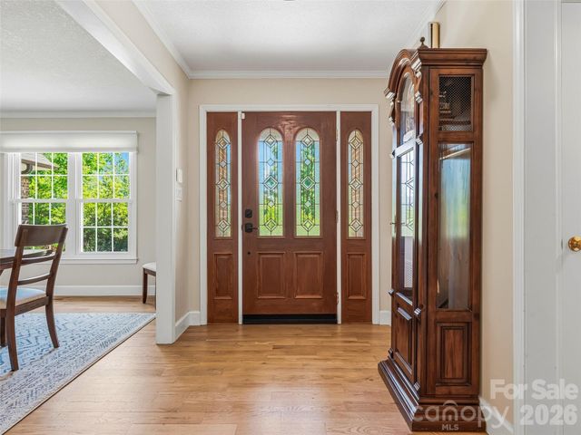 18 High Bluff Drive, Weaverville, NC 28787