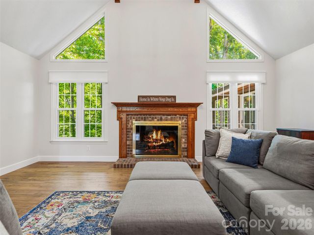 18 High Bluff Drive, Weaverville, NC 28787